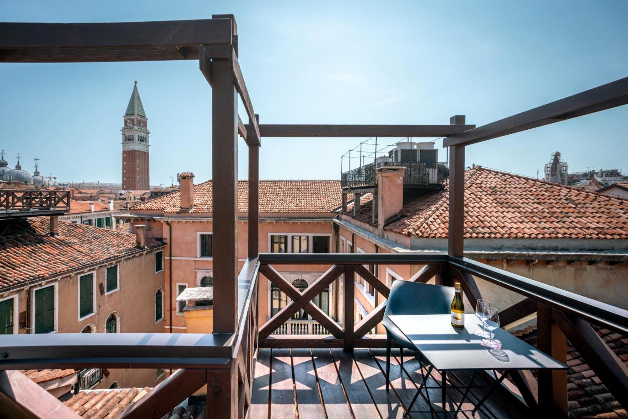 Отель Palazzo San Luca Венеция Номер фото