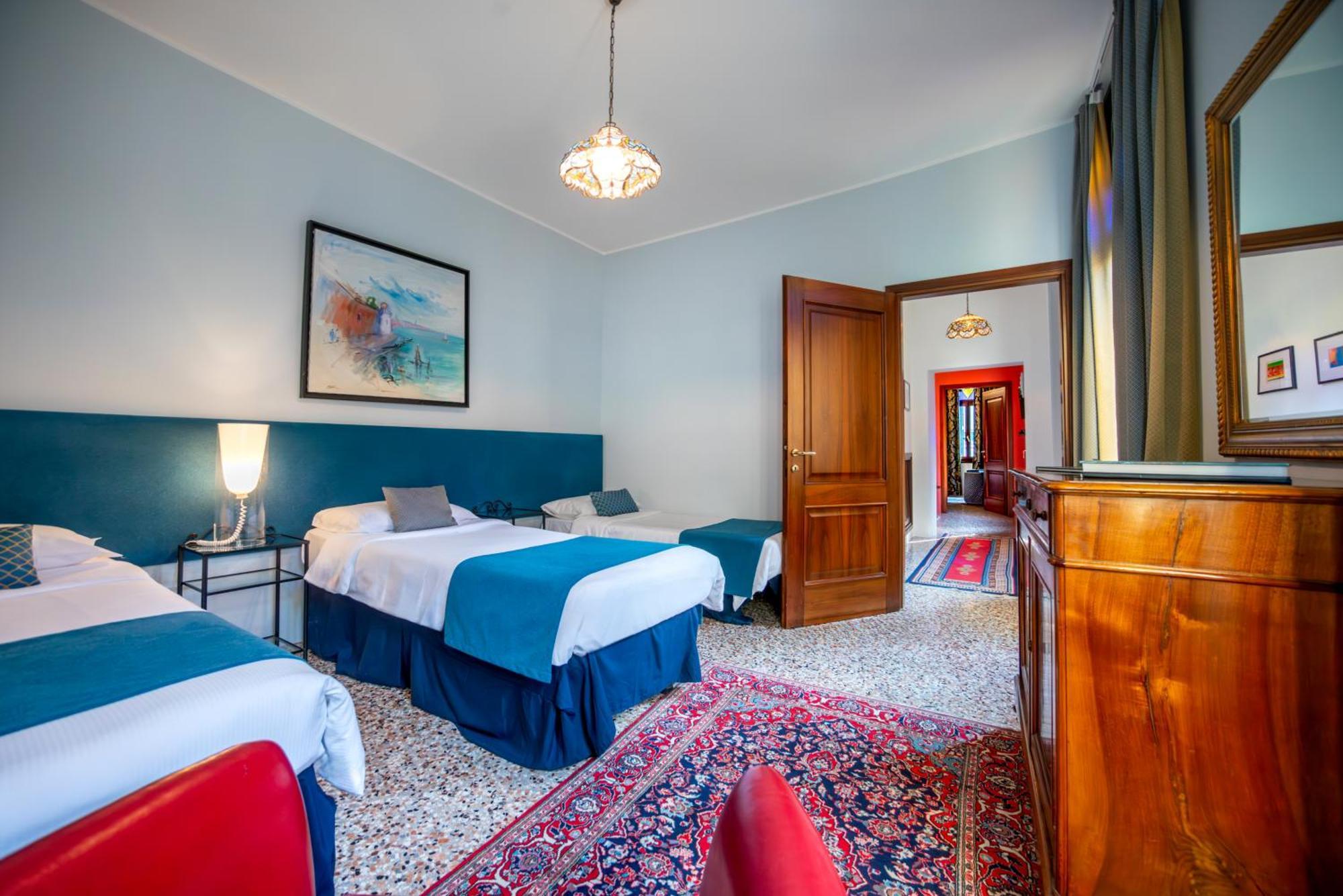 Отель Palazzo San Luca Венеция Номер фото